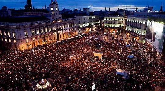 Proteste an der Puerta del Sol am späten Dienstagabend