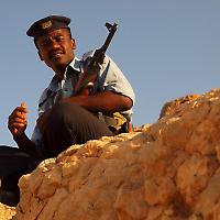 Unter Waffen in Shibam, Jemen <br/>Foto von Martin Sojka, Flickr