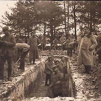 Schützengraben im Ersten Weltkrieg